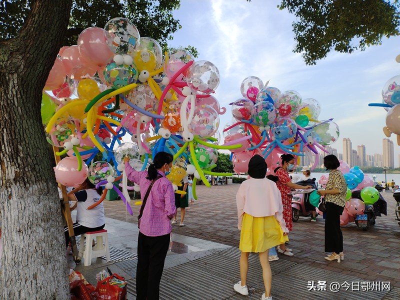 夜市地摊生意,鄂州市凤凰夜市