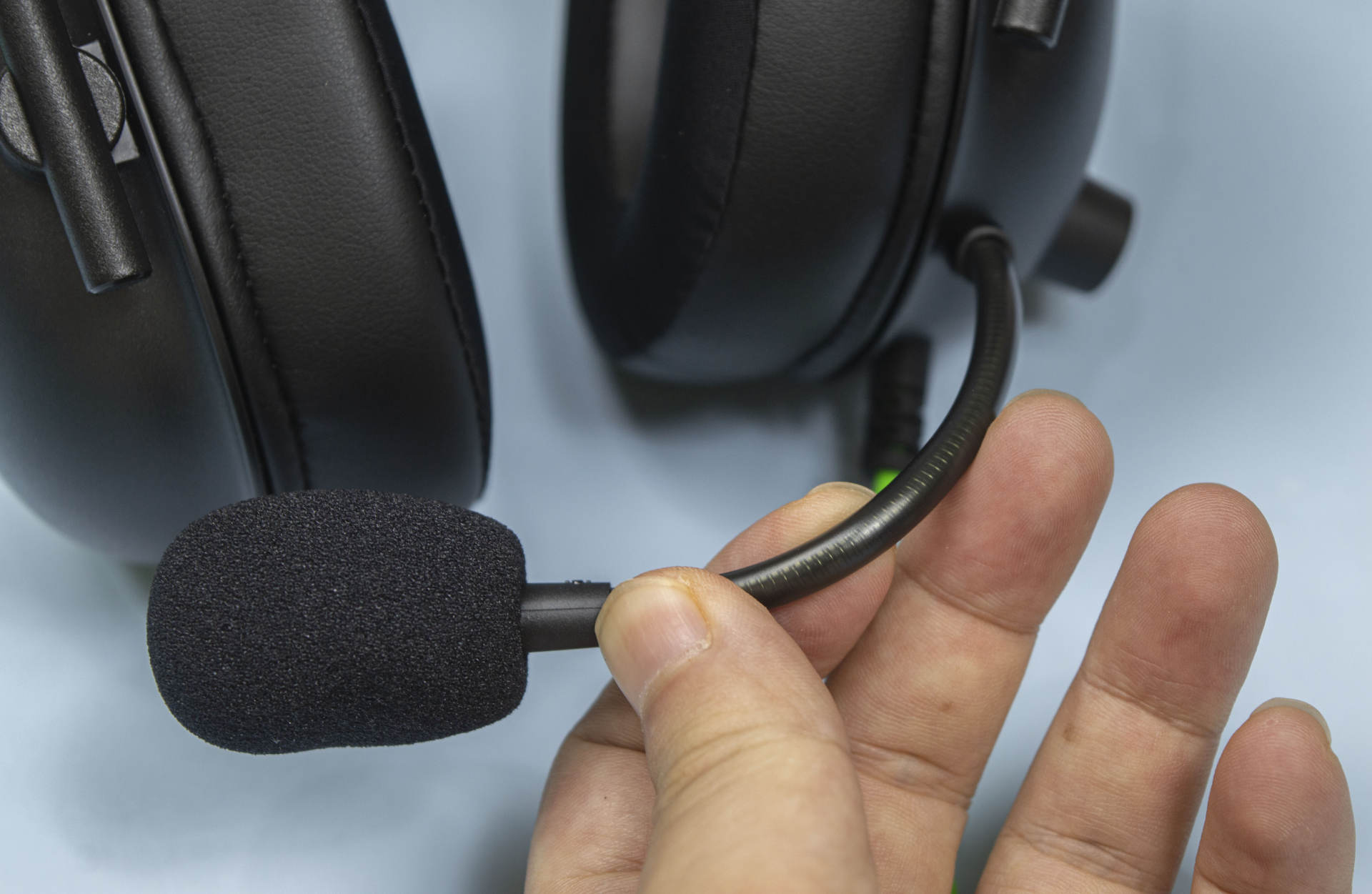 razer雷蛇旋风黑鲨v2x和平精英,雷蛇旋风黑鲨V2游戏耳机