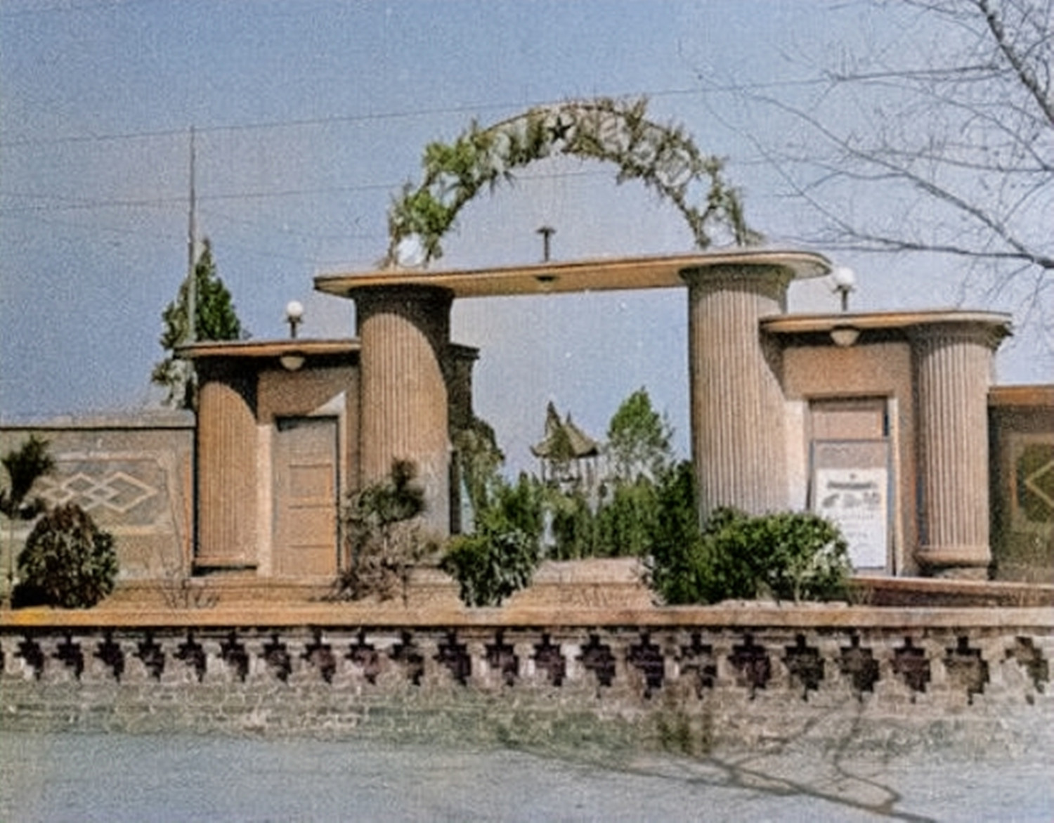 1980年代的河南焦作，回不去的记忆，老服务楼的灌汤包子人间美味