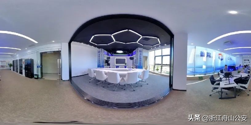 这家新媒体工作室很潮！很飒！很亮眼！