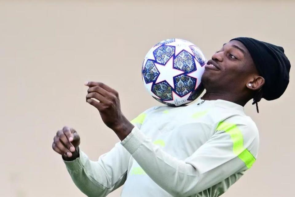 国米vsac米兰央视直播,ac米兰时隔9年重回欧冠淘汰赛