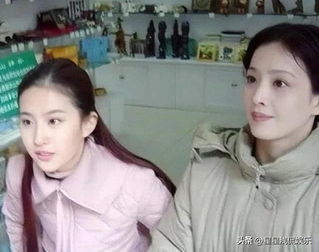 刘亦菲巴黎时装周2016,刘亦菲看lv时装造型