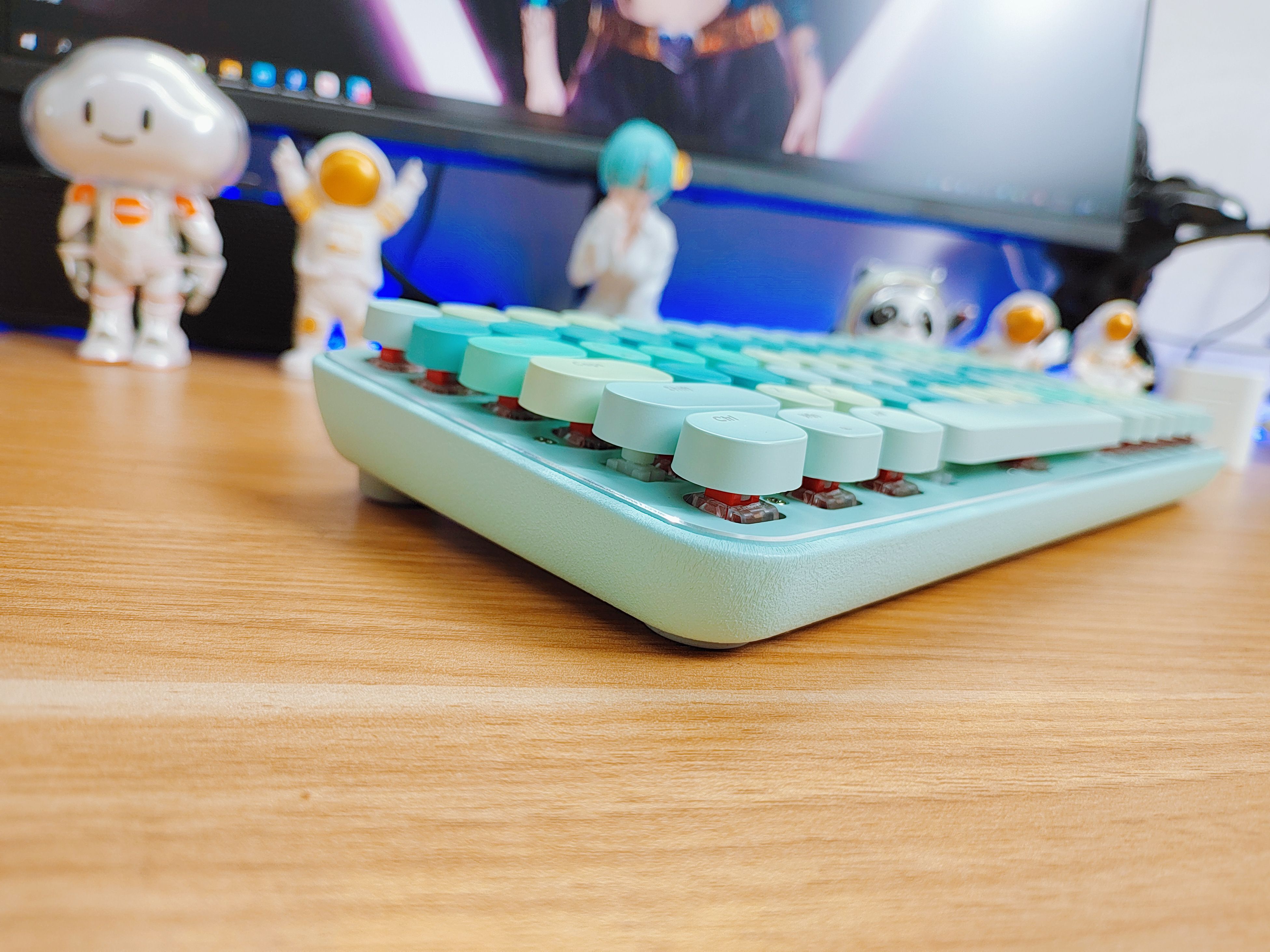 黑爵k680t键盘评测,黑爵ak992三模机械键盘上手简评