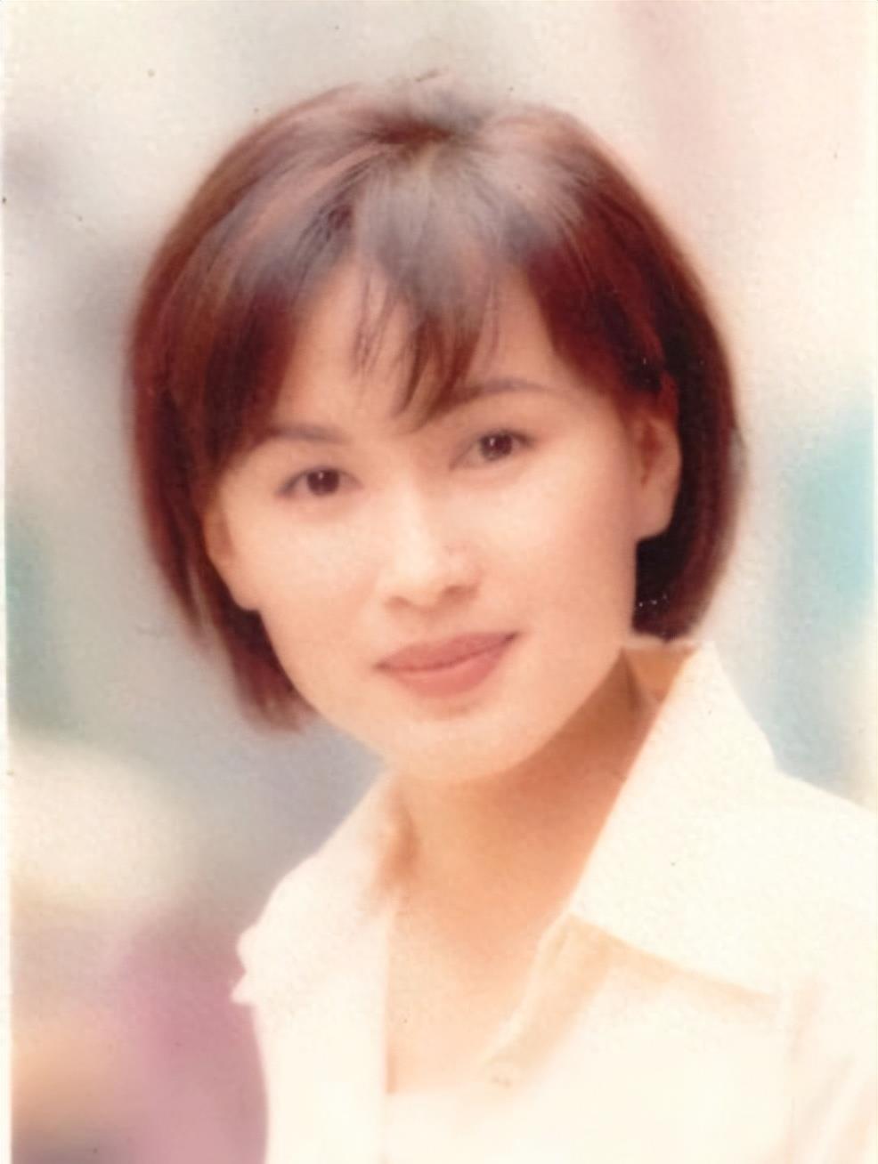 从荧幕走到现实生活,从荧屏到银幕