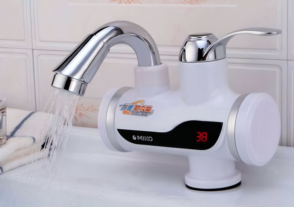 热水器离洗浴间太远怎么补救,燃气热水器热水来得太慢