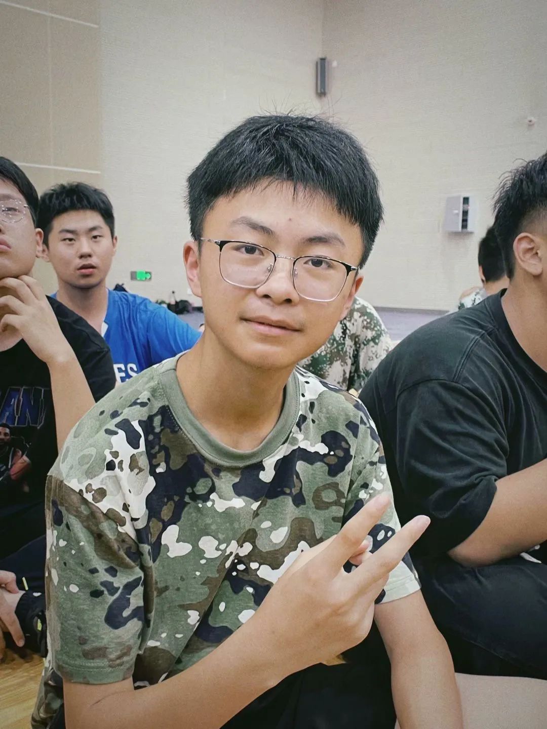 杩峰僵鍐涜绯诲垪,杩峰僵鍐涜鐗硅緫