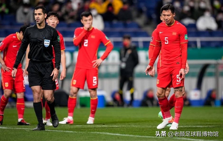 中国足球野球现状,中国足球职业球员踢野球