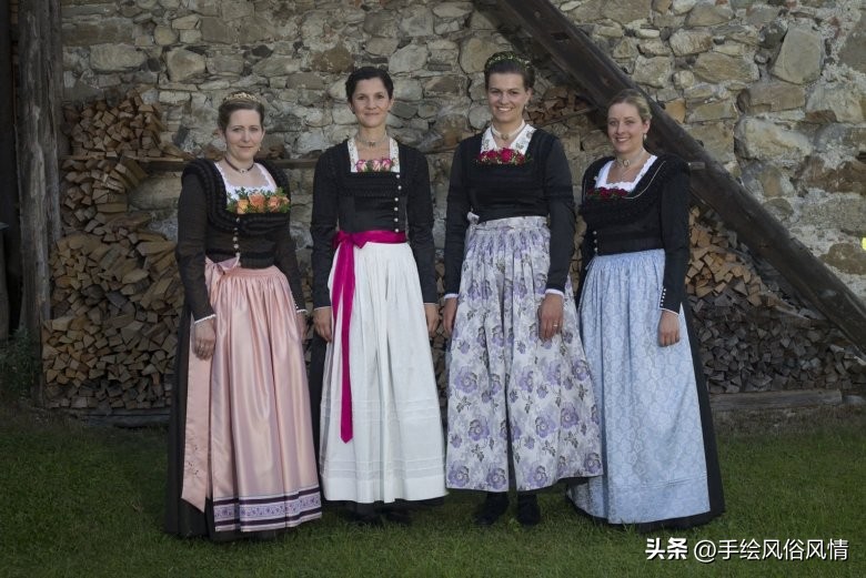 法国民族服装,法国和沙俄军服