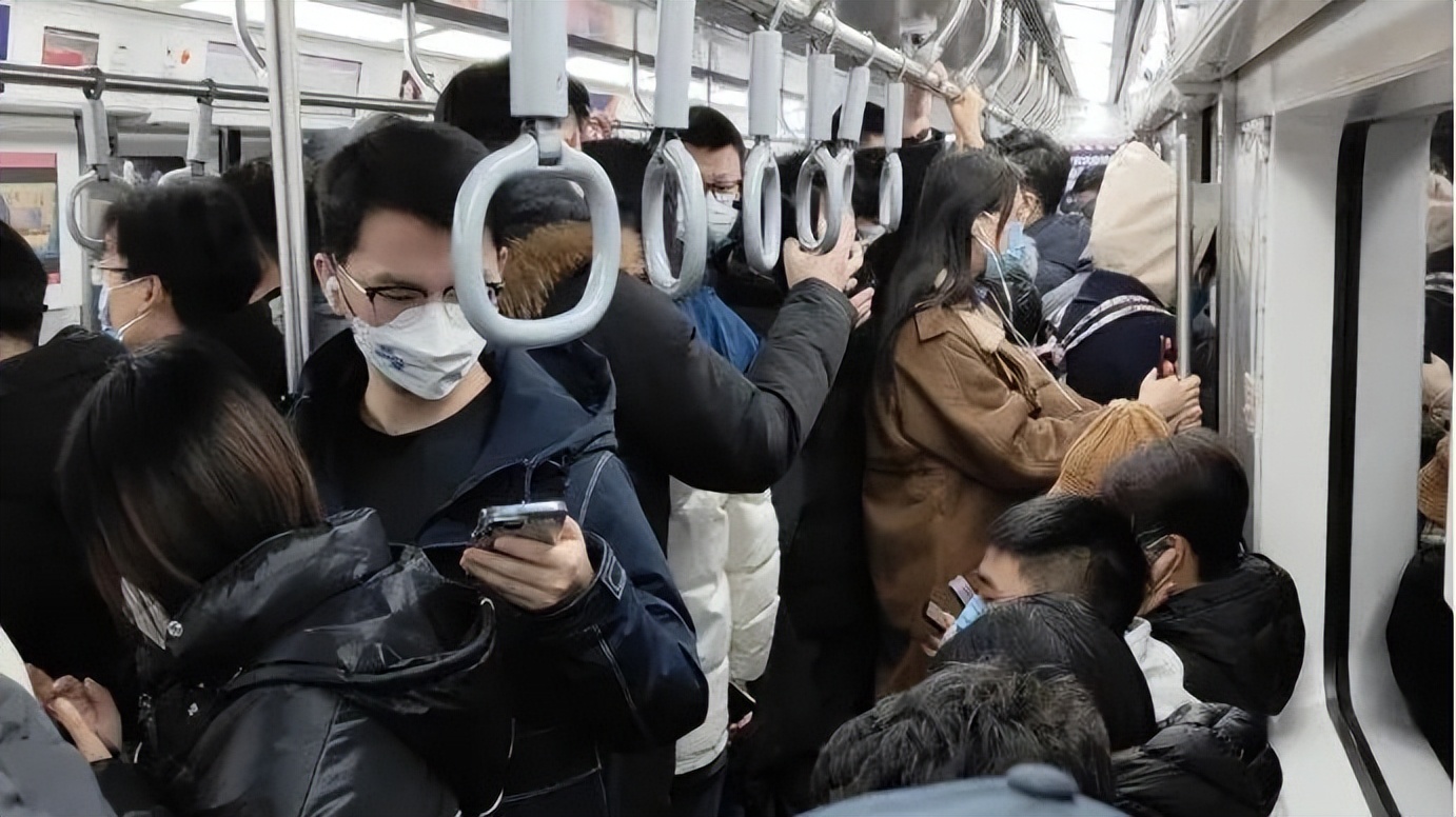 一周舆报|社交平台出现异地购药攻略，抢占县城退烧药引争议