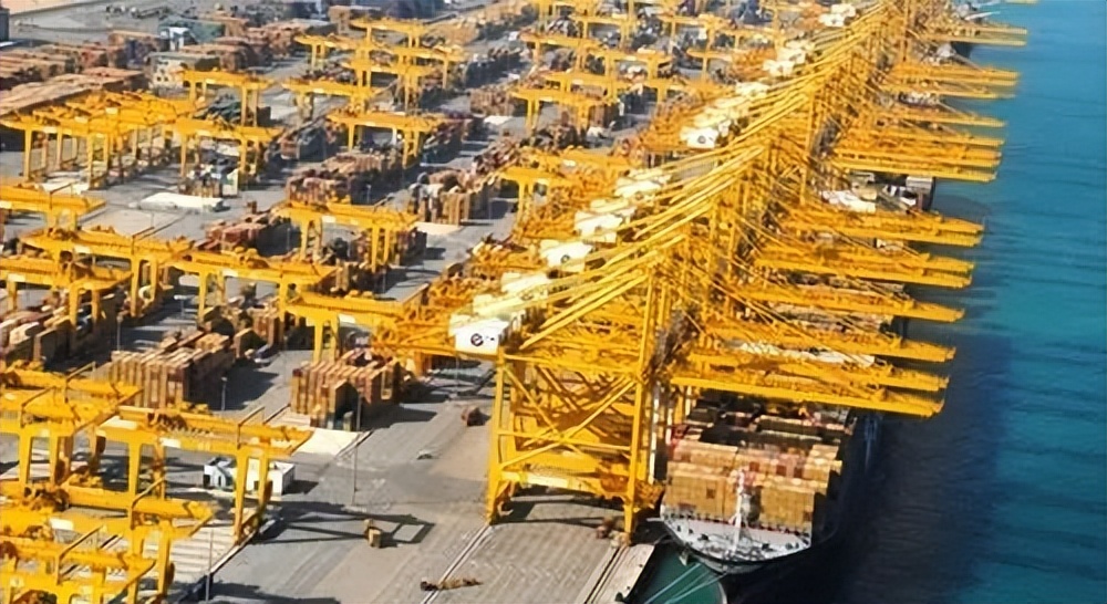 迪拜酋长:资产800亿，首席高富帅，老婆却出轨保安卷2.6亿出逃？