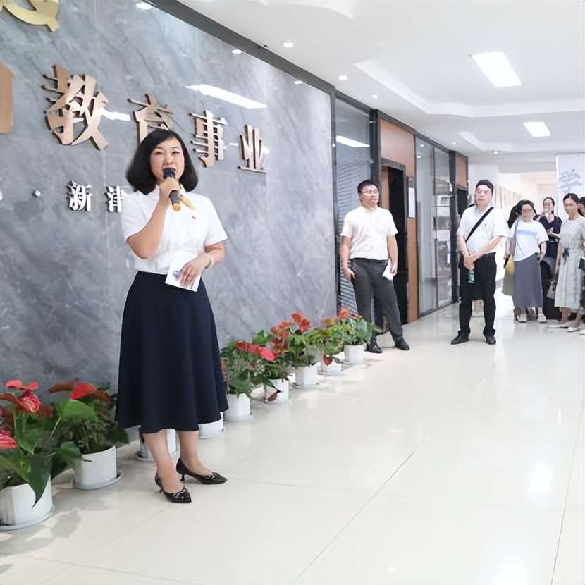 知与行充分发挥机关党建引领作用,切实加强机关党建文化建设