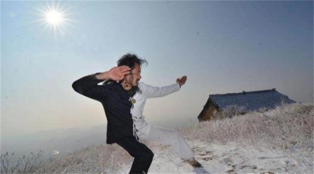 那个相信龙真实存在,离家出走上山寻龙17年的道长,现状如何?