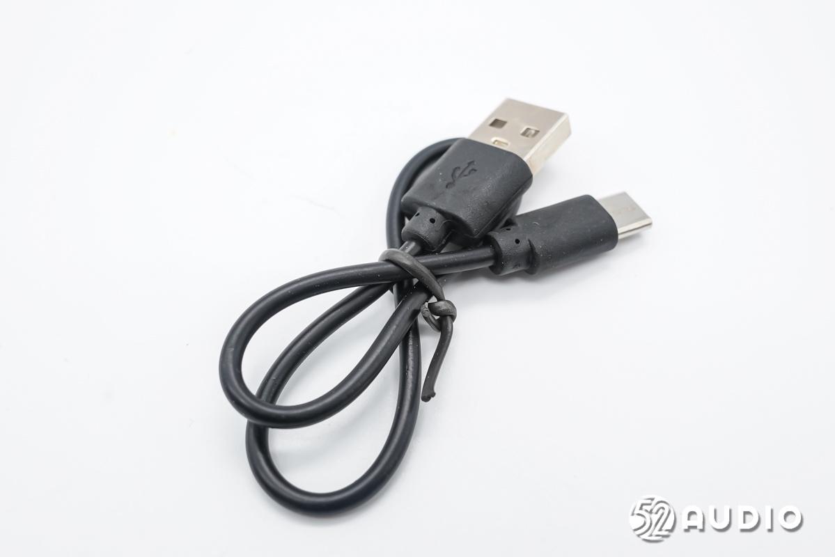 拆解beats耳机头戴式,仿品beatssolo3拆机