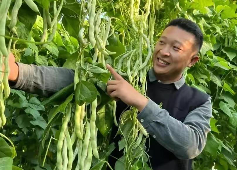 90后辞掉月薪5000的工资回家种地,90后返乡种地年入百万