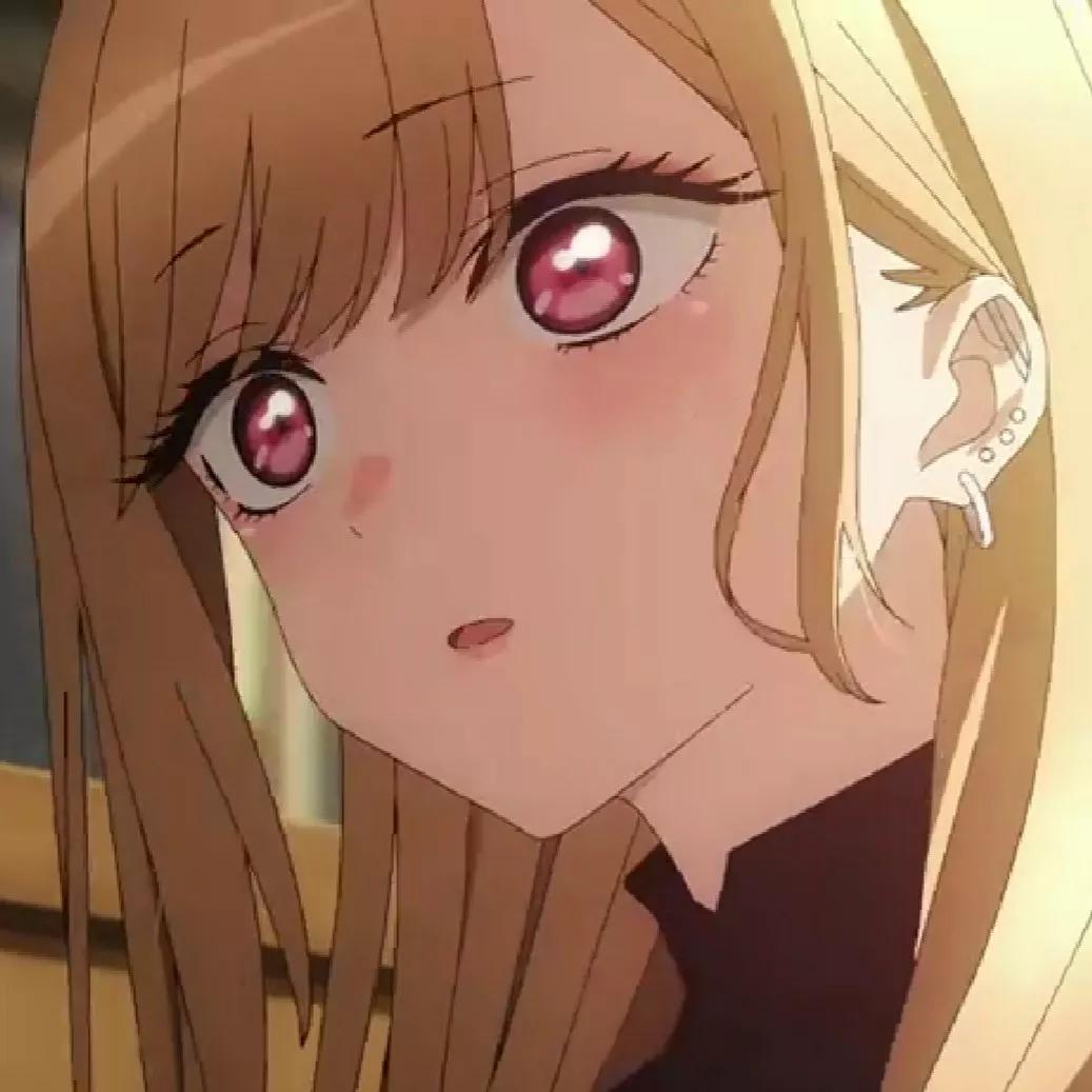 更衣人偶坠入爱河系列头像第一弹（今年的新老婆嘿嘿）