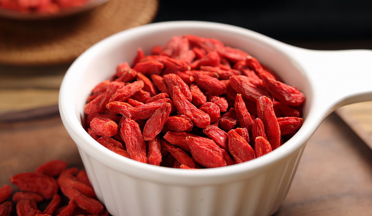 14种食物最补肾壮阳效果堪比药物,男性补肾补脾的食物