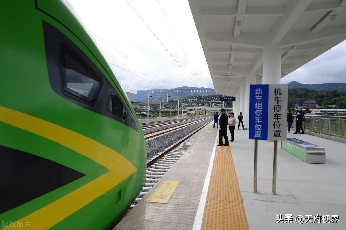 跨境“水果专列”开通，“2022年泰国水果节”在成都濛阳举办