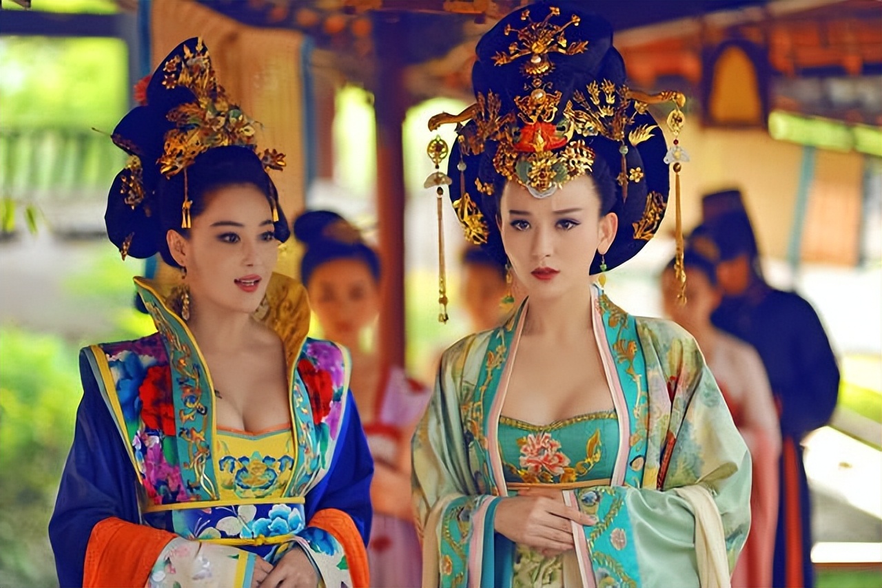 唐代宫廷女性服饰的当代意义,唐代女性服饰与现代的结合