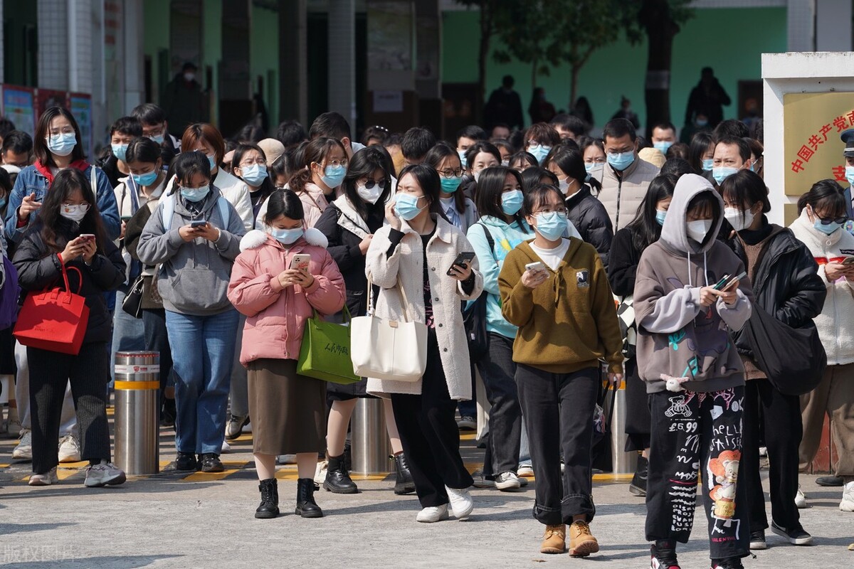 公务员考上岸是什么,公务员裸考成功上岸的案例