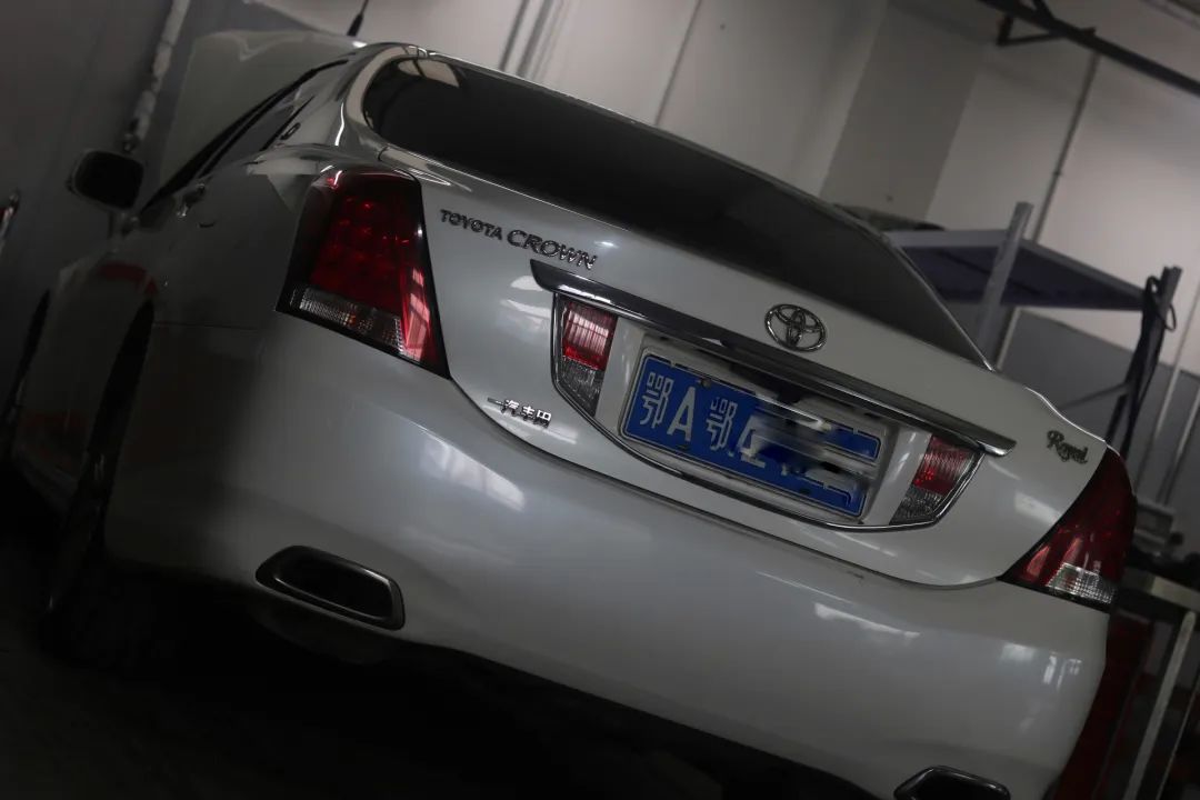 13代半皇冠底盘松散回炉重造,十三代皇冠彻底整备