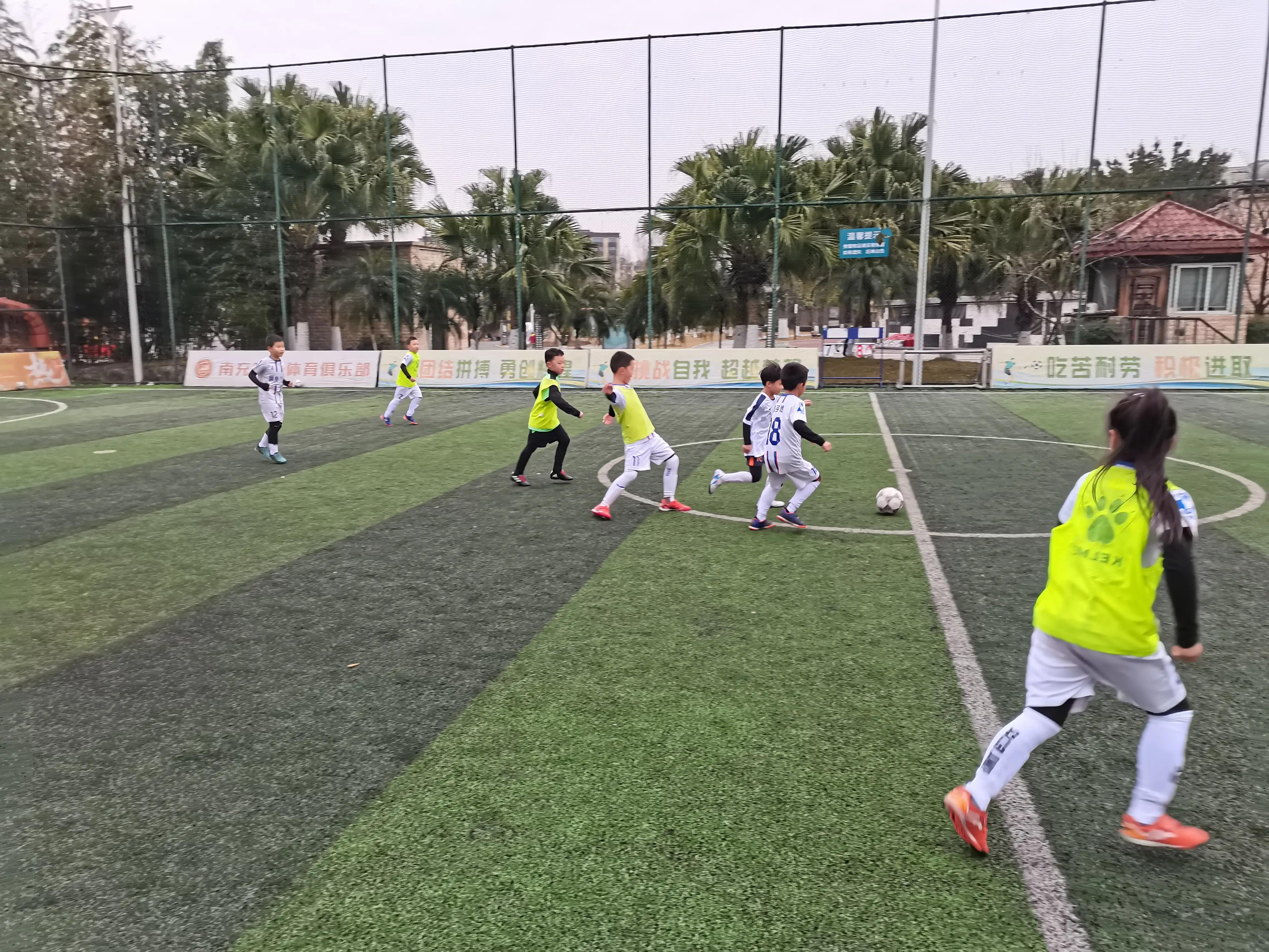 南充奥航青训,四川南充奥航足球俱乐部