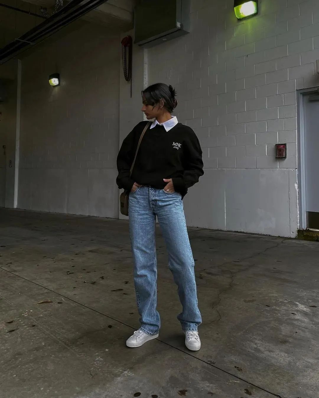 毛衣衬衫叠穿搭配什么裤子,冬天衬衫如何搭配毛衣