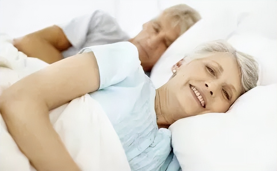 睡不着？试试这套「福寿体操」