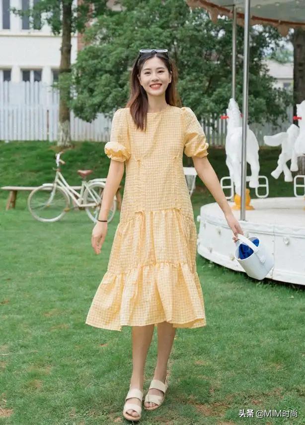 三款裙子配哪种鞋漂亮,适合搭配仙女裙的秋冬鞋子分享