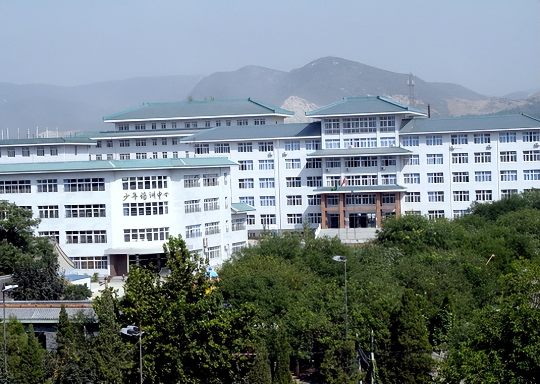 贵州民族大学和北方民族大学相比,西南民族大学和贵州民族大学