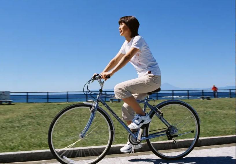 60岁老人无驾照可驾什么车,老年代步车要啥驾照