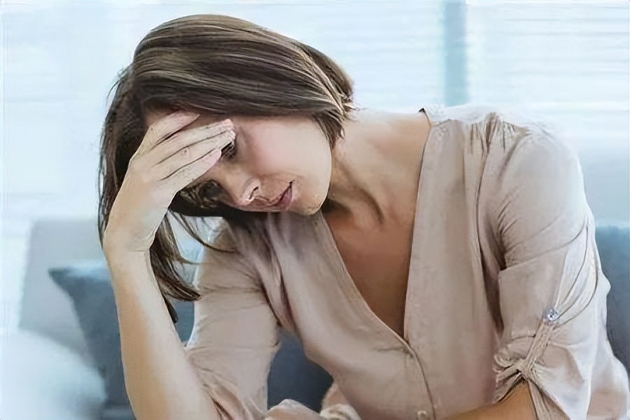 女性经期气血亏需要吃什么补气血,气血不足来月经后怎样进补