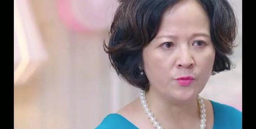 儿媳眨眼逼我说退休金只有3000，亲家跟我不一样