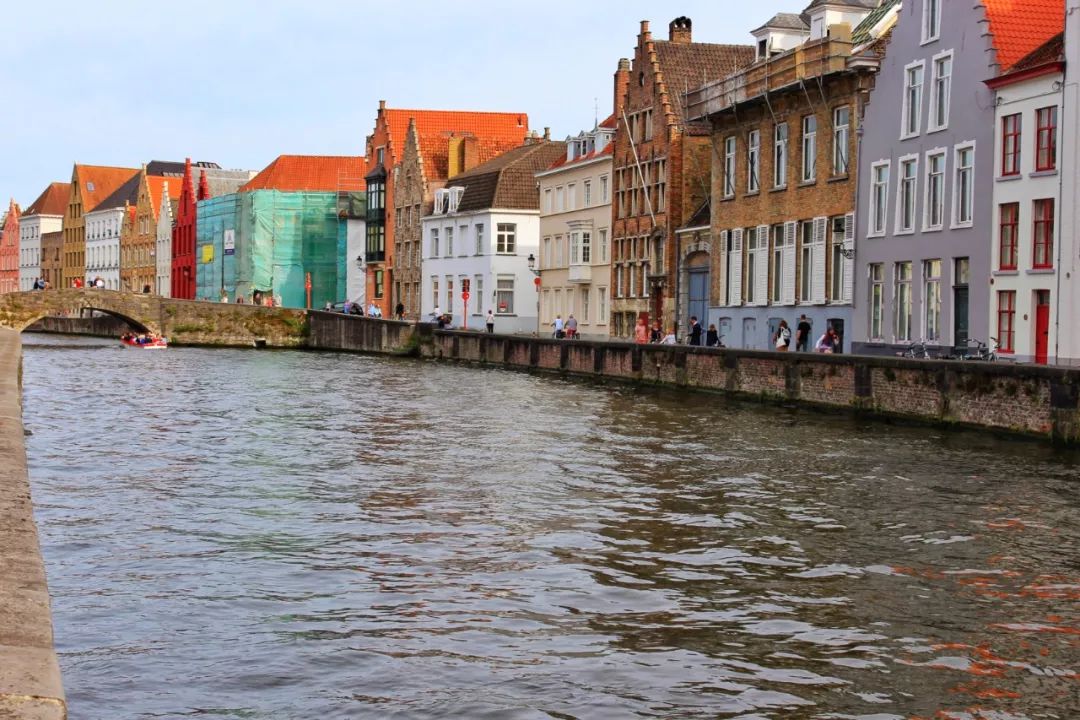 开车去欧洲第25集：同性婚姻、安乐死合法的西欧小国，了解一下？