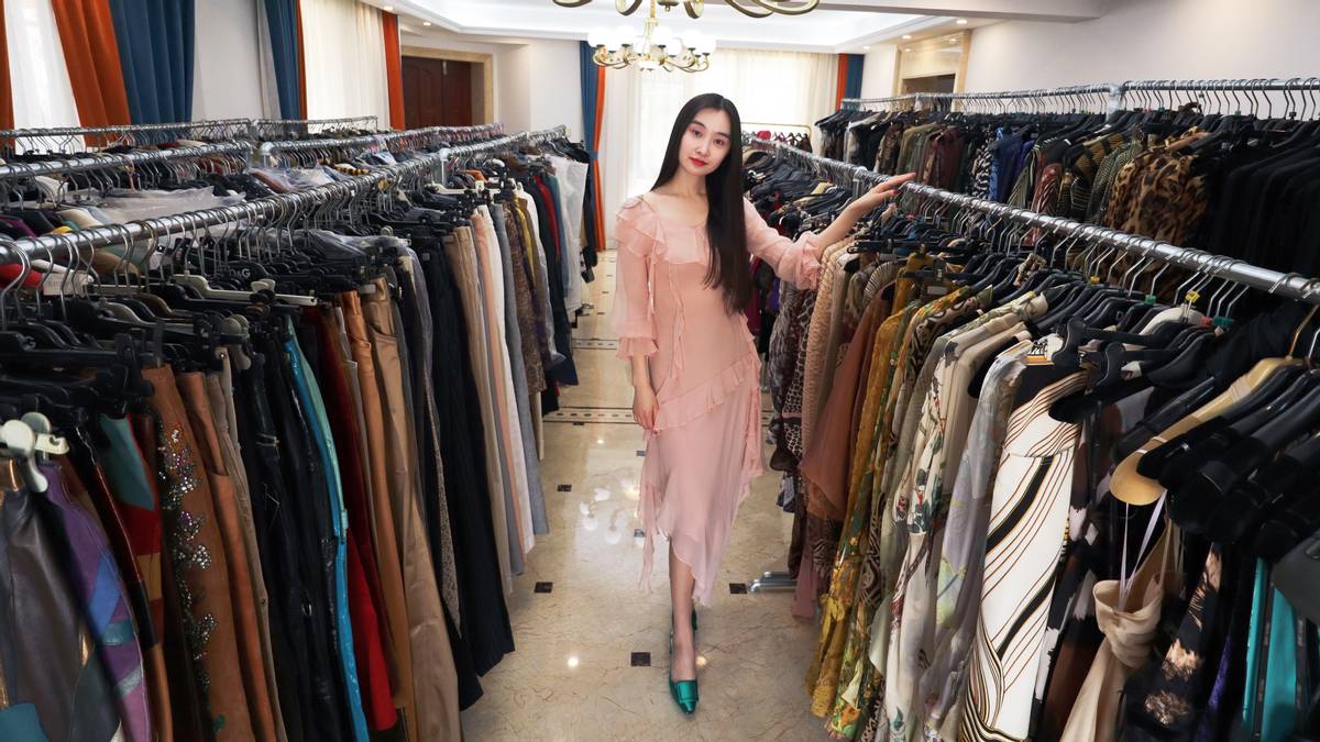 拥有1000件衣服,拥有2万件衣服