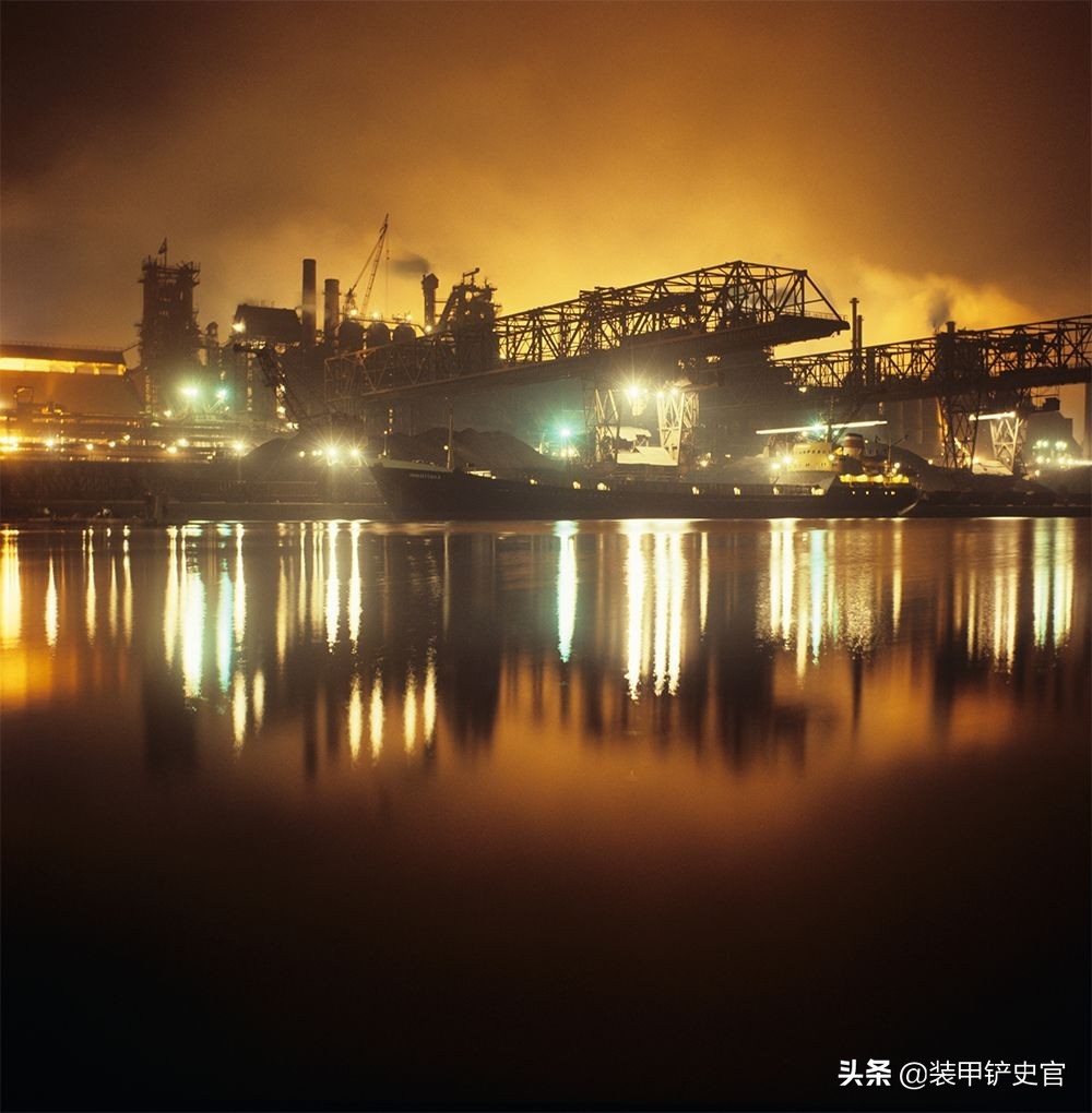 亚速钢铁厂员工,亚速钢铁厂当地工人