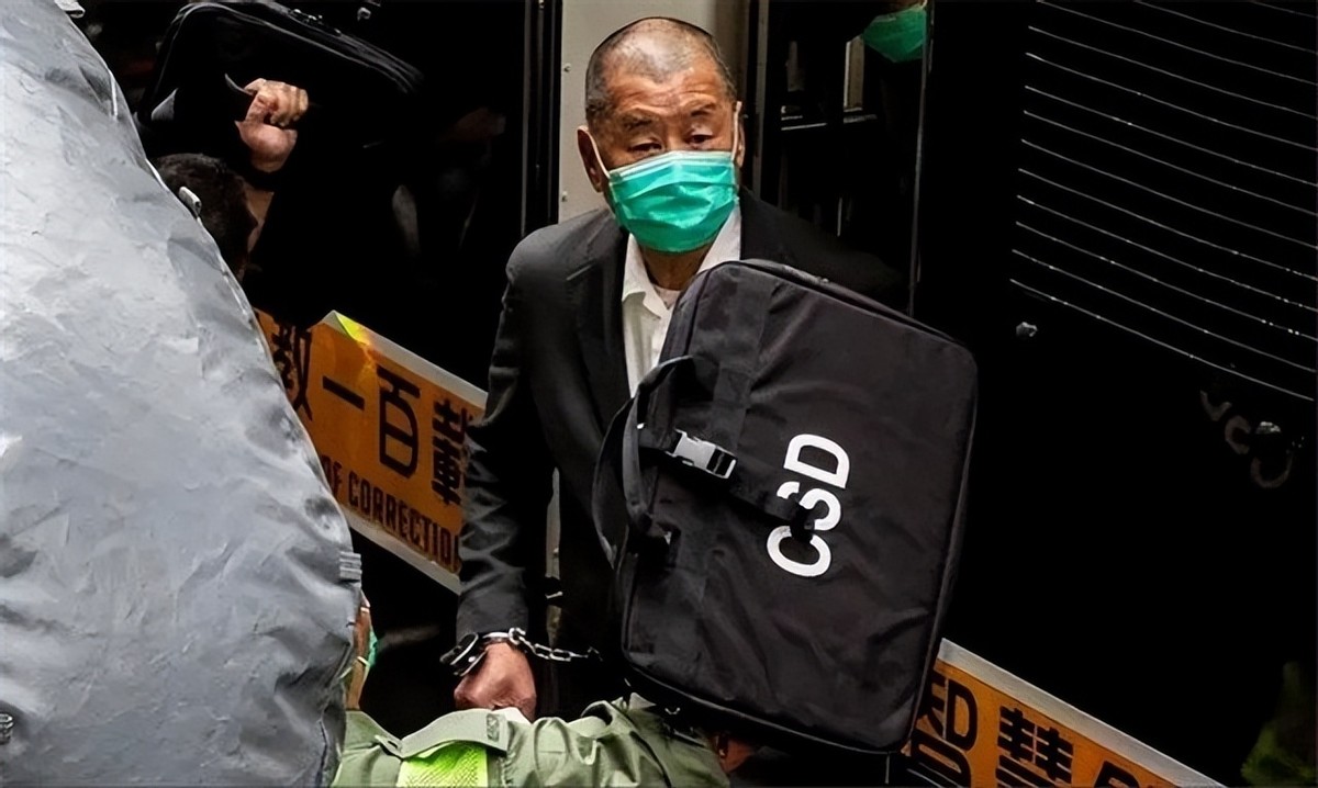 揭开赵少康和*智英黎**勾结的历史，赵少康之子是*智英黎**的得意门生