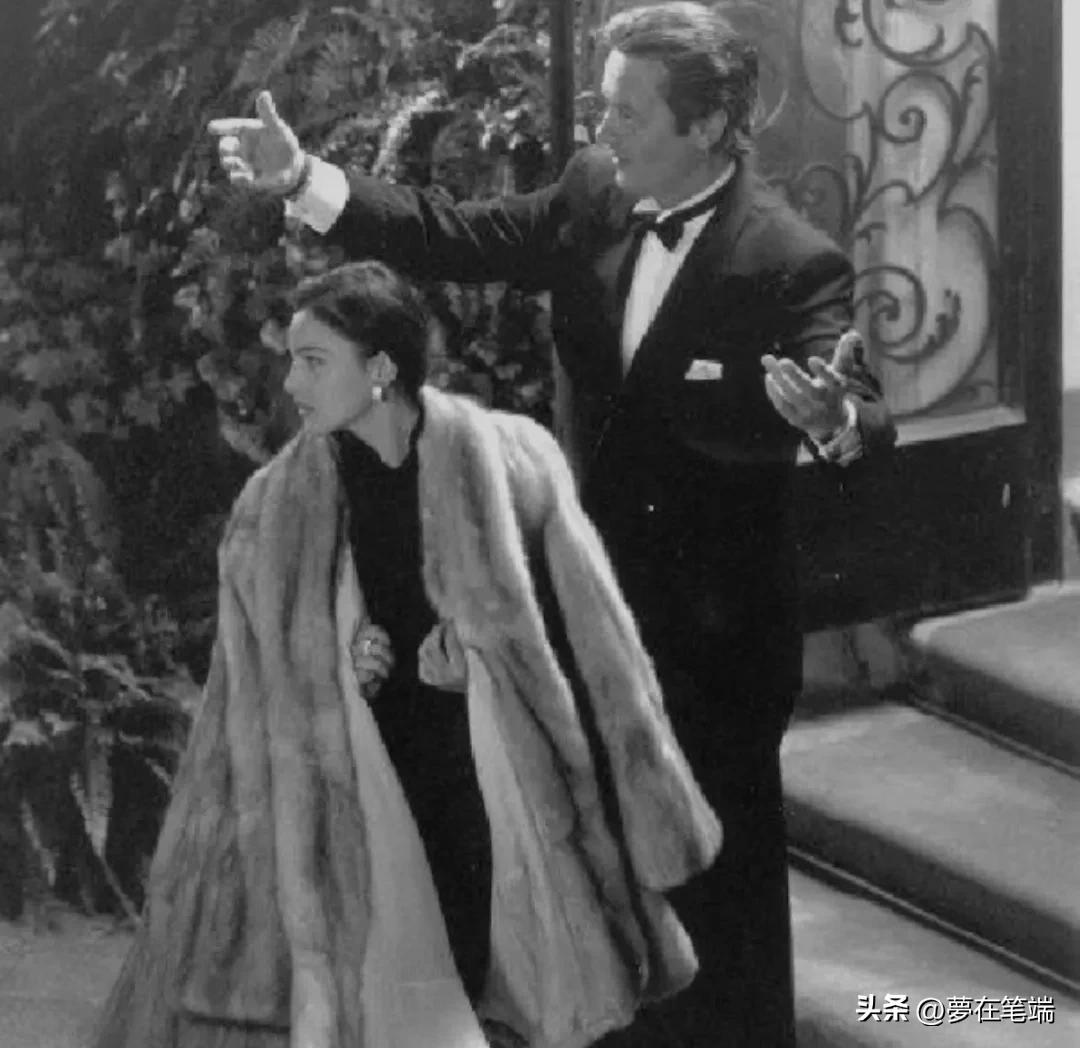 阿兰德龙和莫妮卡贝鲁奇广告,阿兰德龙和莫妮卡贝鲁奇什么关系