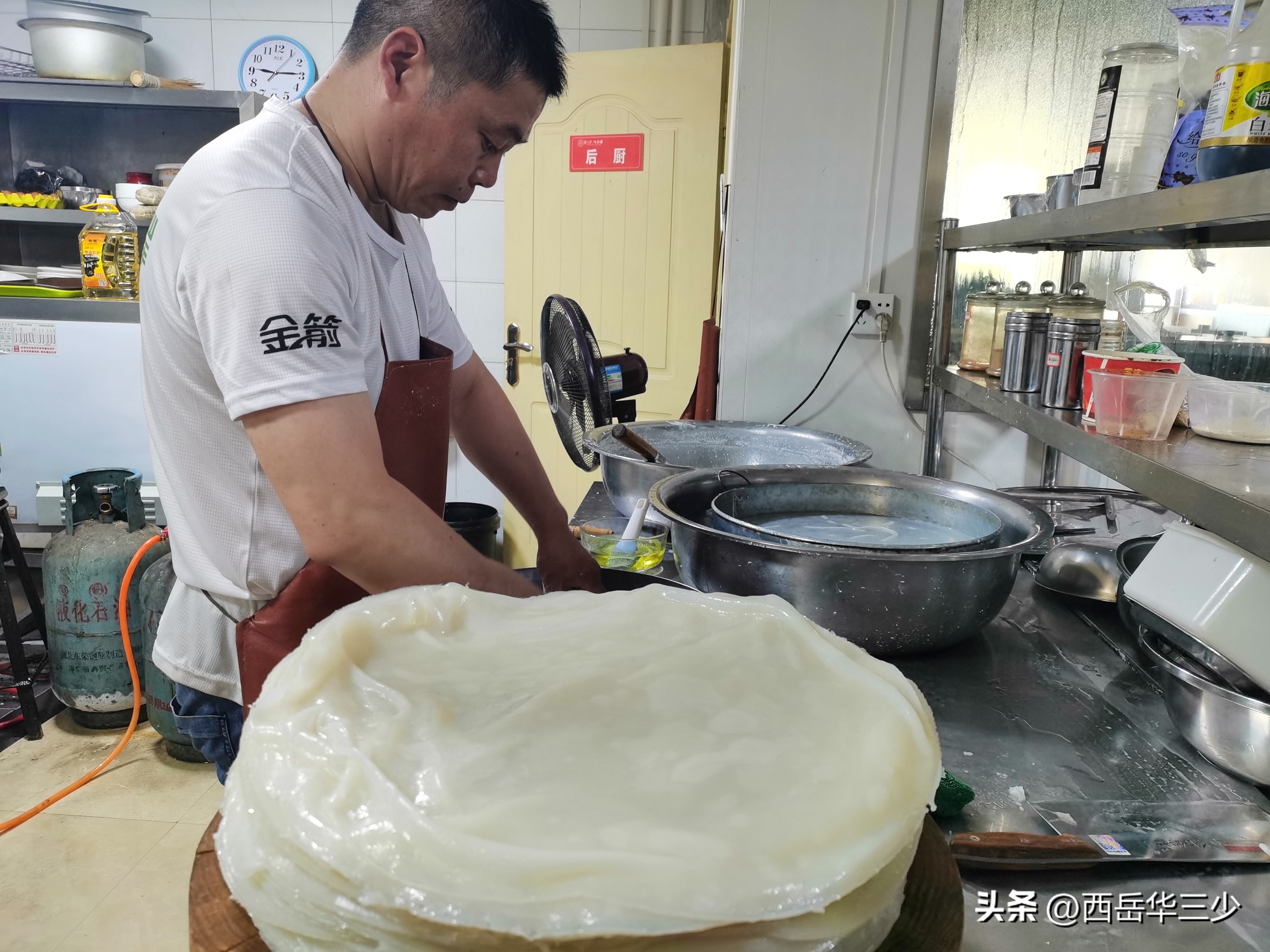 凉皮制作的详细工序,做凉皮需要几个步骤