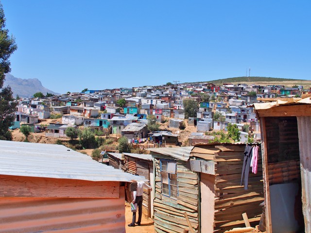 白人与黑人：为什么足球和篮球顶级运动员不同