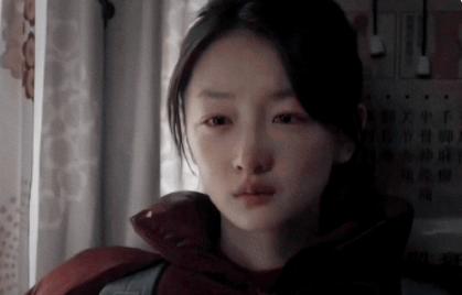 周冬雨妈妈与继父,周冬雨和父母相认