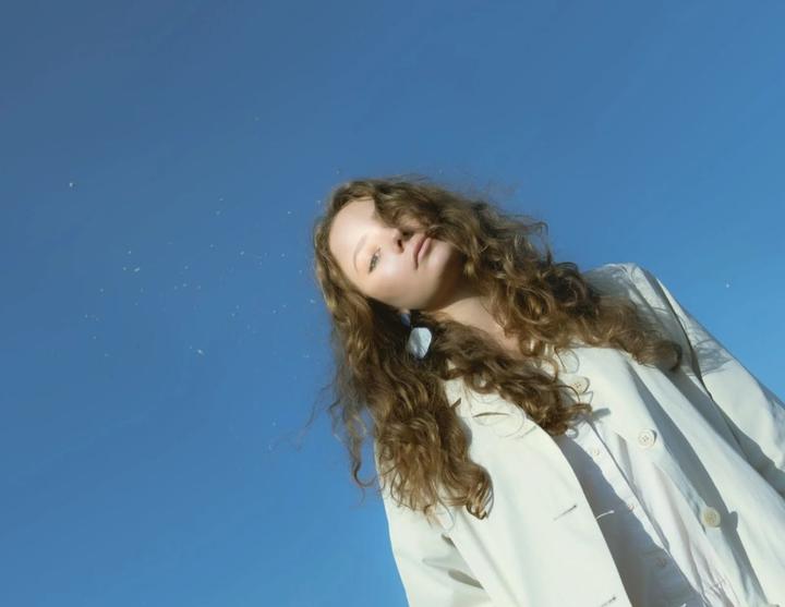 总是想很多事情好多年了,一个人总是想太多是什么原因