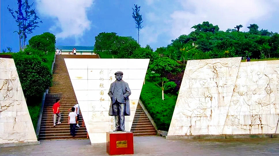 广安友实高三成人礼,2022年四川中学清华北大人数