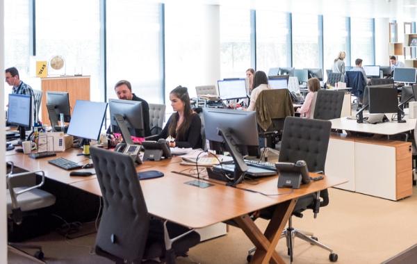 客服外包原公司客服怎么处理,全职在线客服外包需要花多少钱