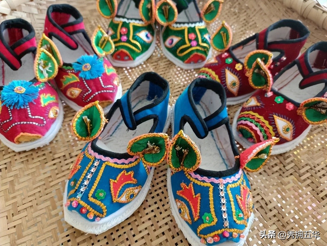 大理古城手工绣花鞋,白族手工绣花鞋