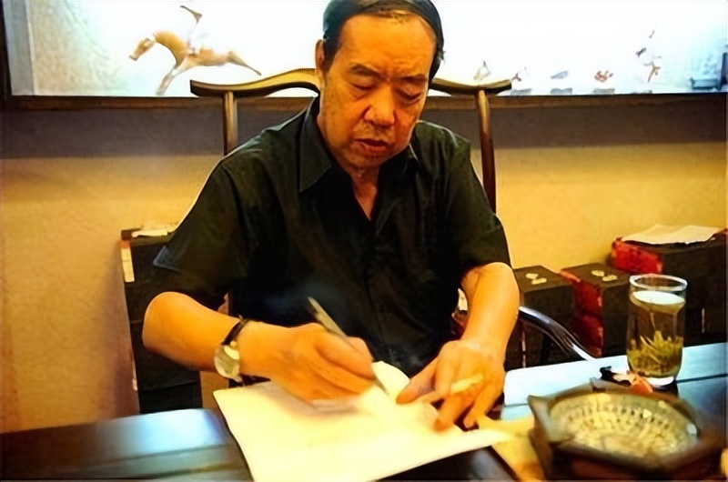 贾平凹人生自述,贾平凹一字千金