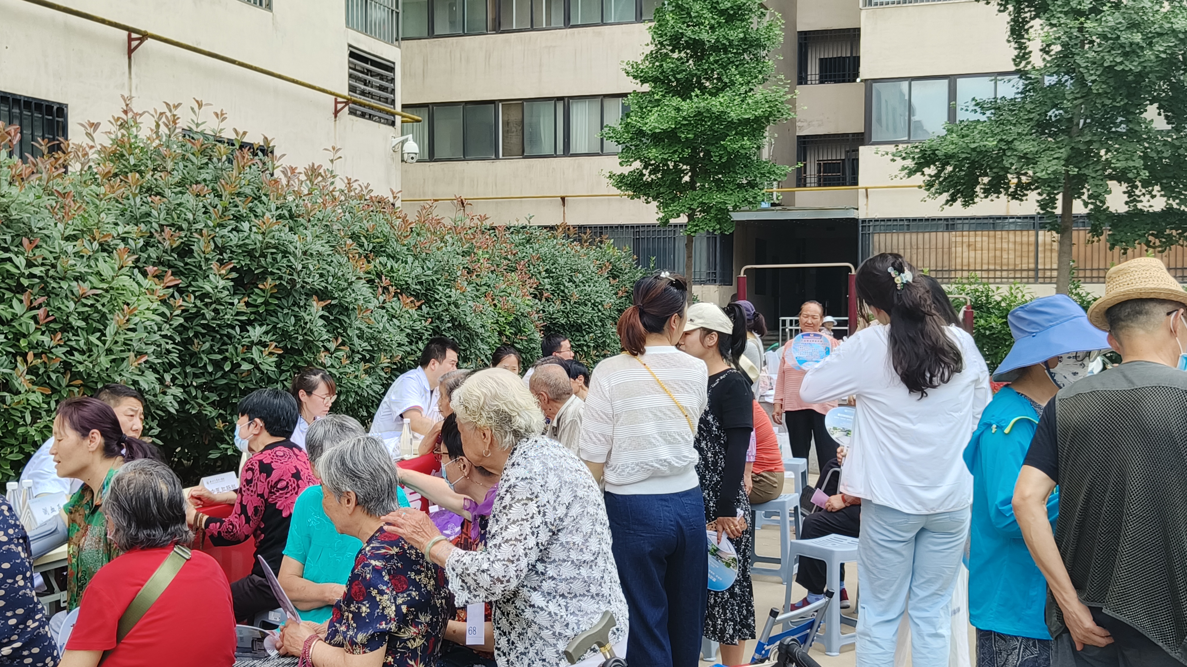 为什么国家会大力推广“医养结合”?