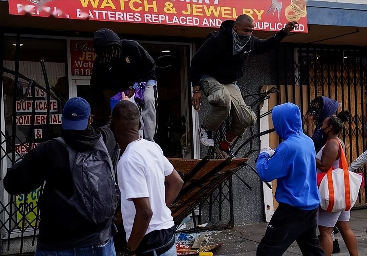 沃尔玛被零元购关店,沃尔玛超市为什么倾巢而退