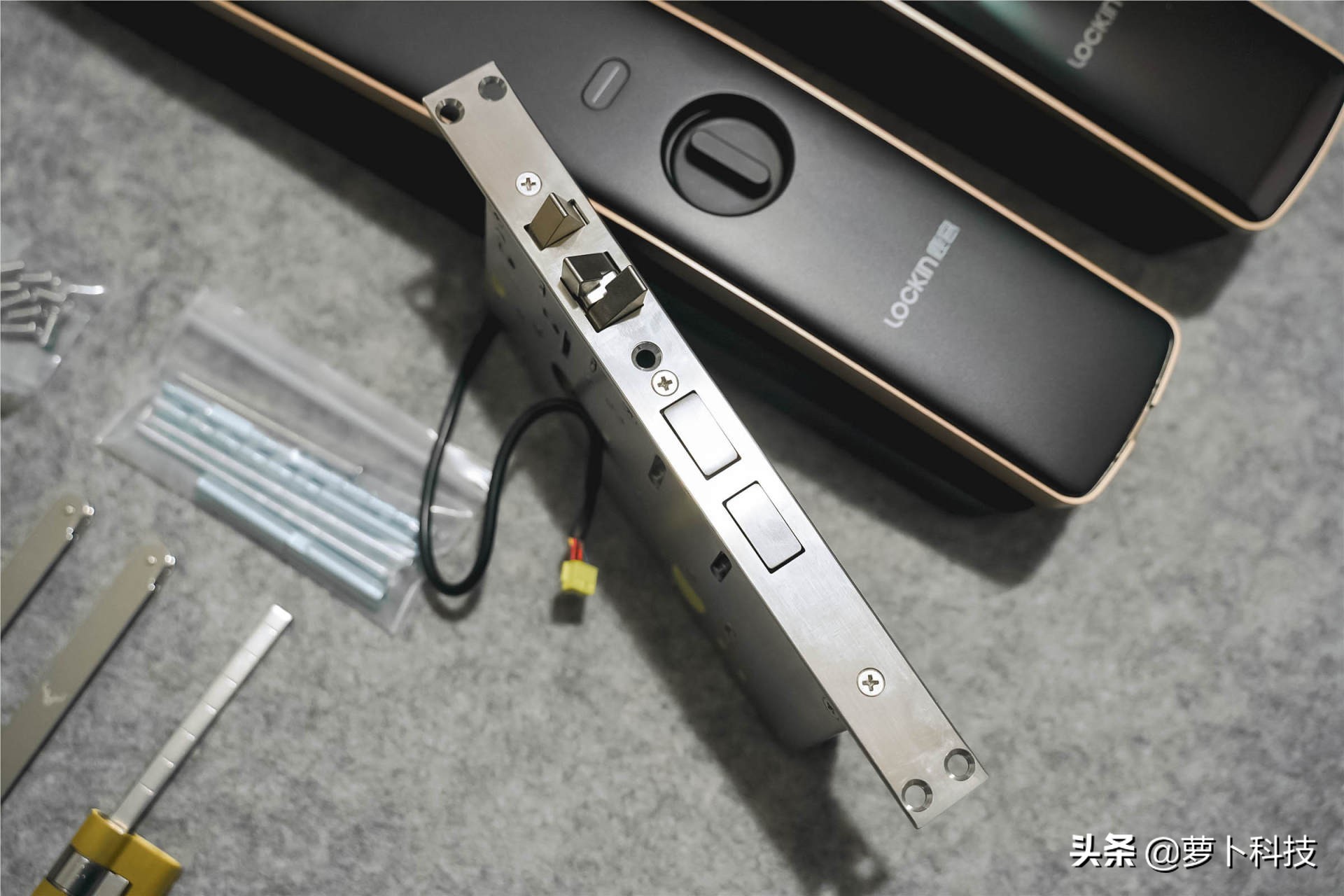 鹿客3d人脸智能锁s50f上手体验,鹿客智能锁s50m测评