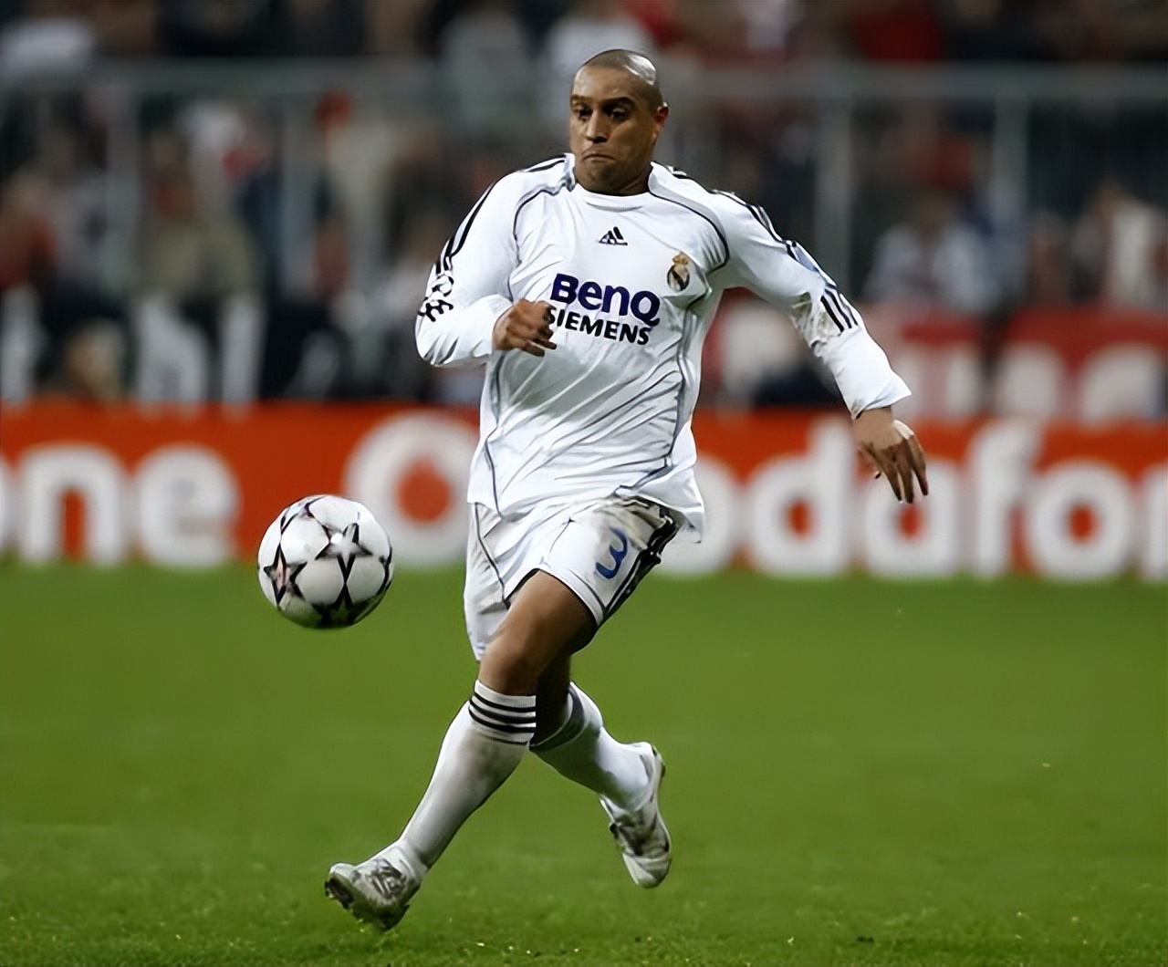 足球界的大力重炮手卡洛斯,卡洛斯传奇实况足球