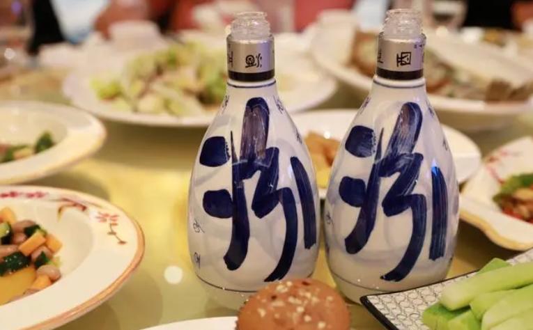 大量外国人涌入中国的原因,大量外国人涌入中国旅游